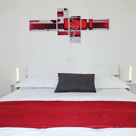 Karavona 1 Apartment Bol